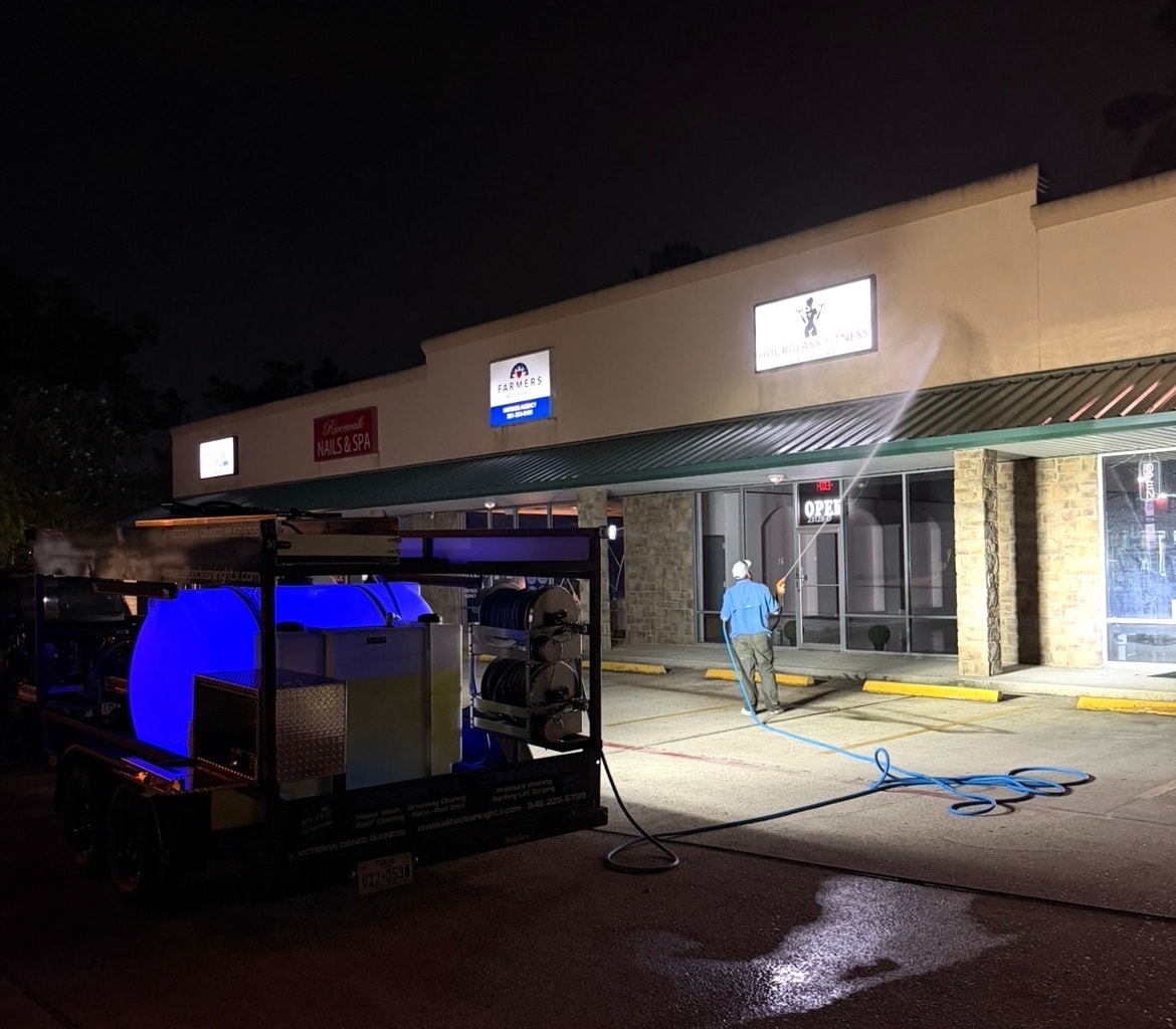 Commercial Pressure Washing